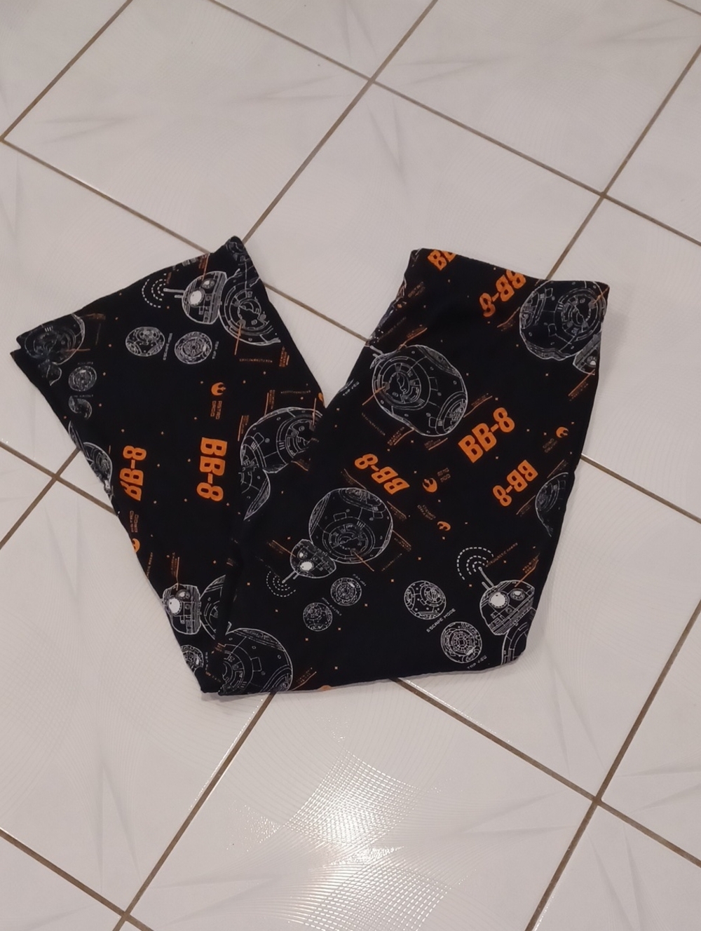 4/$80 New Star Wars BB-8 Black & Orange Pajama Pants - Size Large